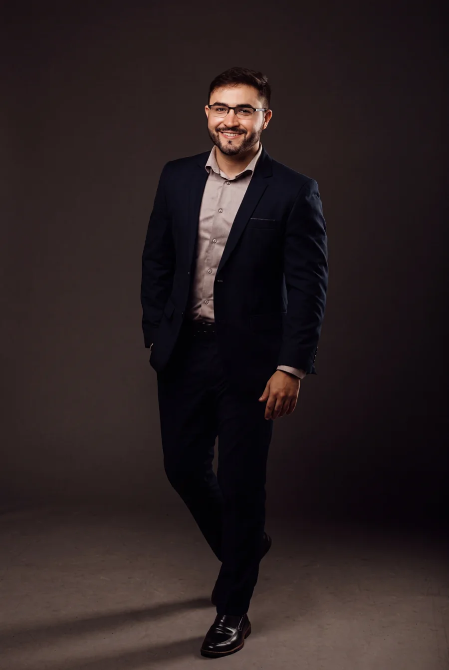 Dr. Ricardo Siqueira em retrato editorial